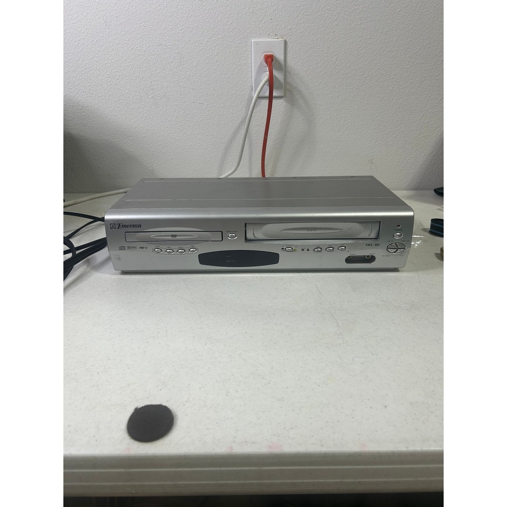 Emerson EWD2203 DVD Player VCR Combo Silver Dual Deck VHS HQ 4-Head